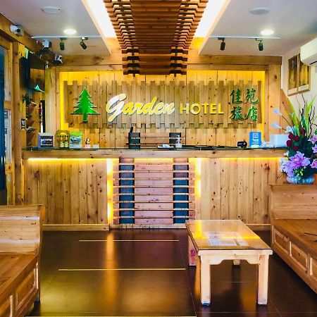Semerah Garden Hotel Pontian Kecil Kültér fotó