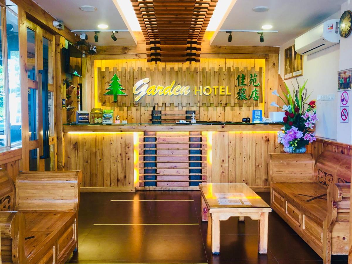 Semerah Garden Hotel Pontian Kecil Kültér fotó