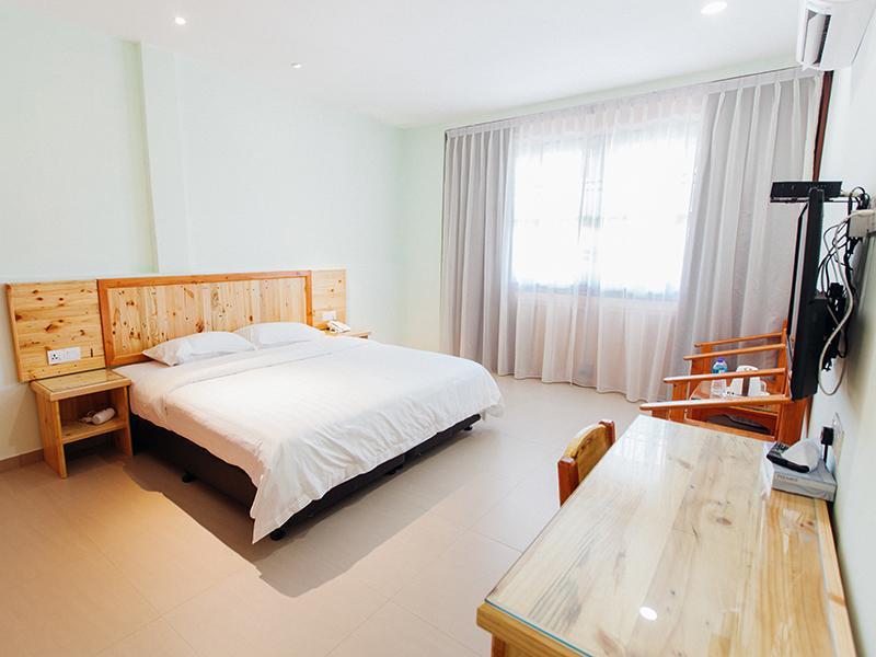 Semerah Garden Hotel Pontian Kecil Kültér fotó