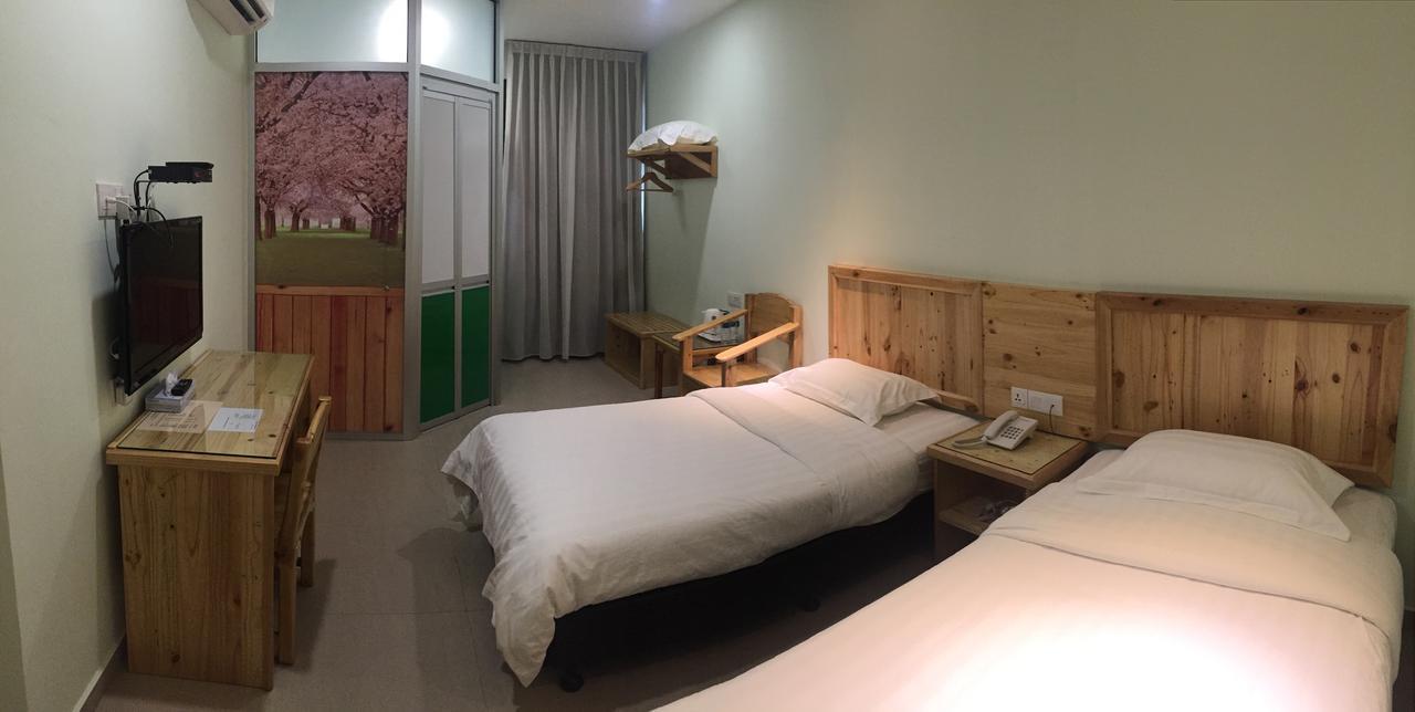 Semerah Garden Hotel Pontian Kecil Kültér fotó
