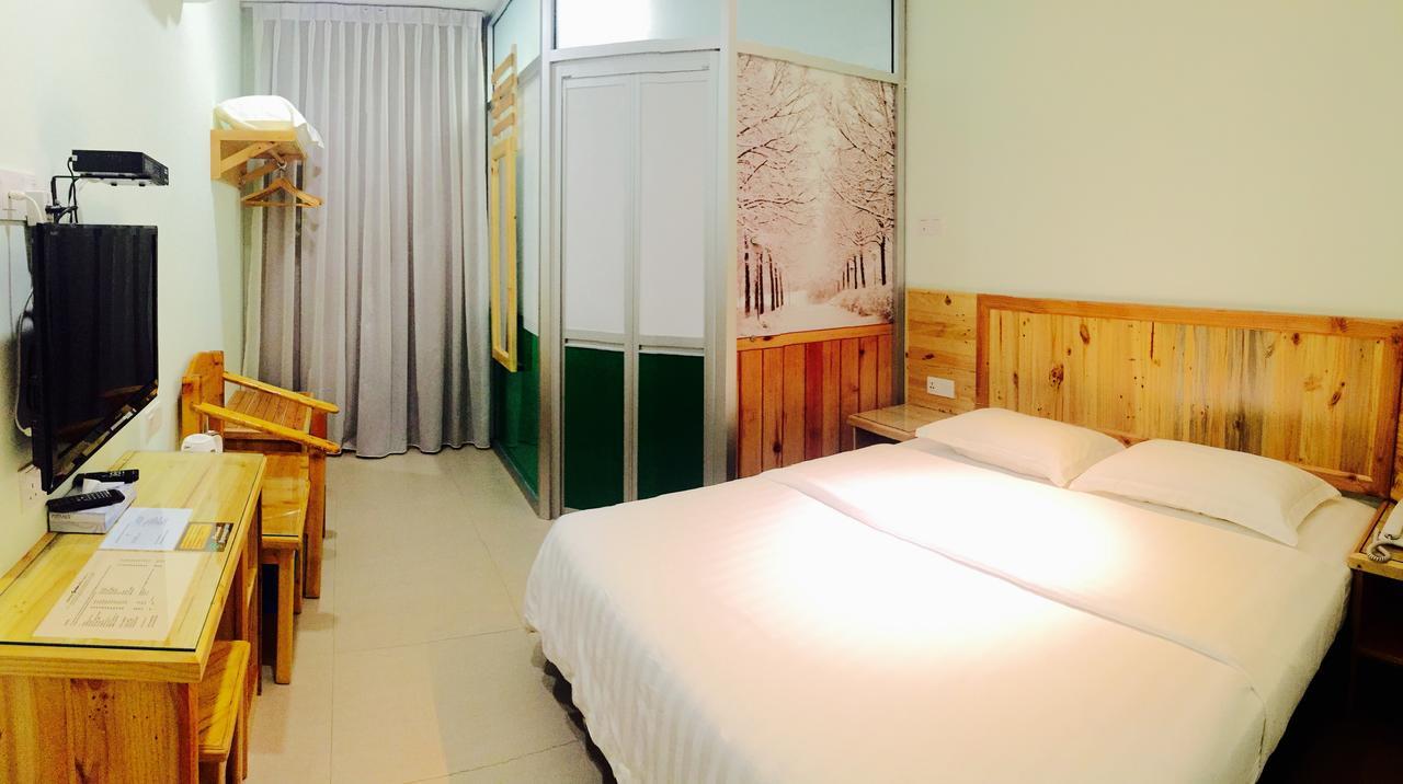 Semerah Garden Hotel Pontian Kecil Kültér fotó